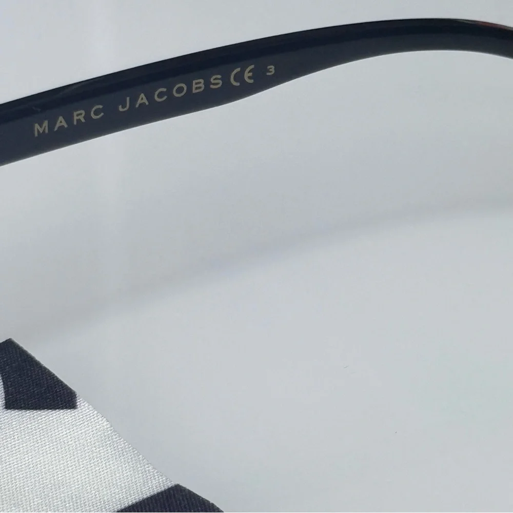 Marc Jacobs Unisex Sunglasses Silver Frame and Black Temples